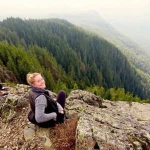 Meet your Posher, Mikayla